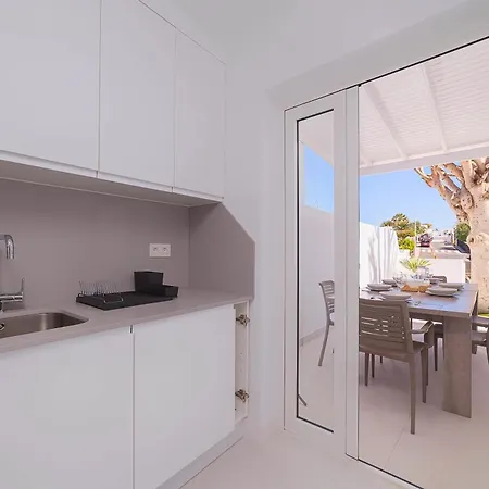 Nina Lanzarote Villa